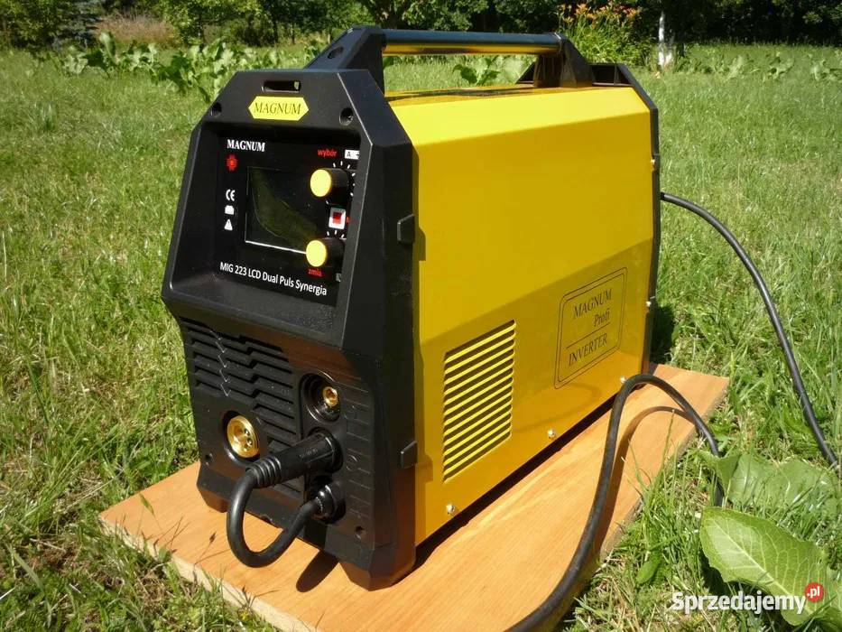 MigomatSpawarka Magnum MIG 223 LCD Dual Puls Świecie