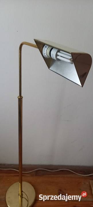 Lampa podłogowa z ruchomym ramieniem Skierniewice