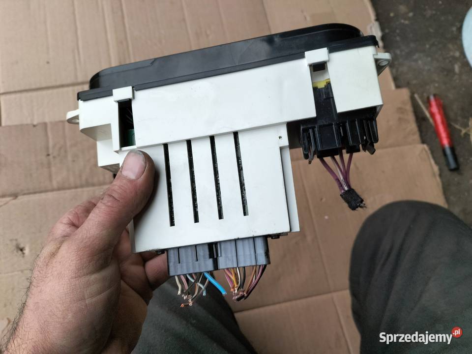 FORD MONDEO MK2 PANEL NAWIEWU KLIMATYZACJI