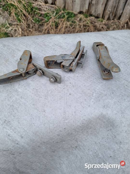 Sprzedam uchwyty pokrywy silnika do Stara 28 i