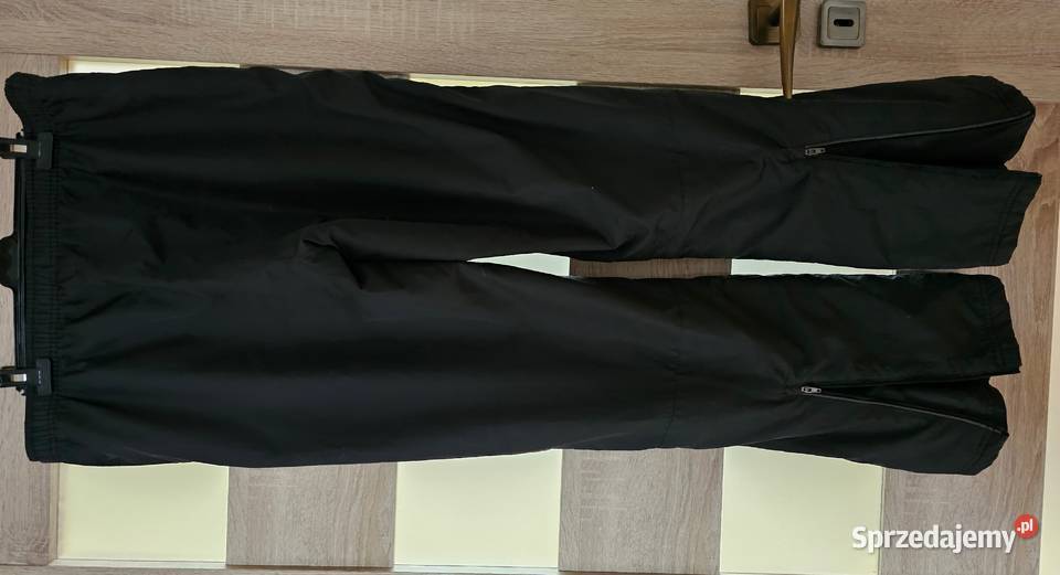 Spodnie męskie ocieplane na gumce z kolekcji Odzież sportowa Oświęcim