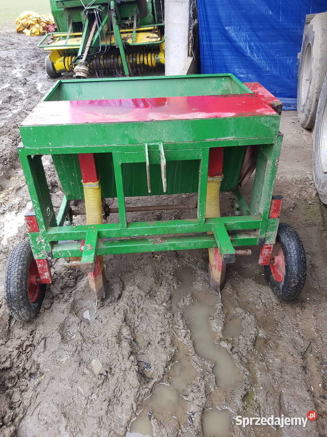 Sadzarka do bobu cebuli i czosnku nieuszkodzony