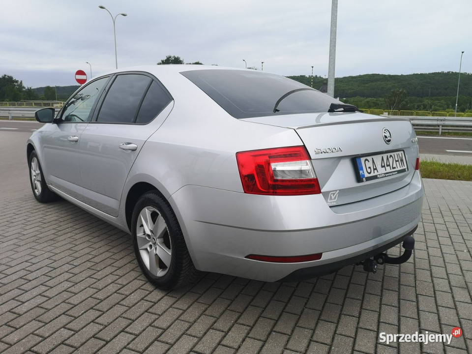 koda Octavia 15 TSI salon Dealera III 2013 Wejherowo