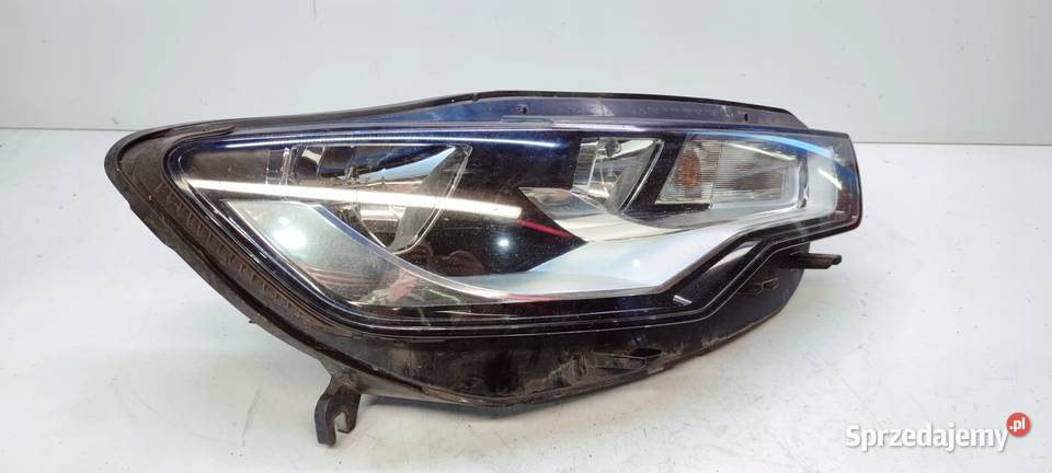 REFLEKTOR LAMPA PRAWY PRZÓD AUDI A6 C7 Przystajń