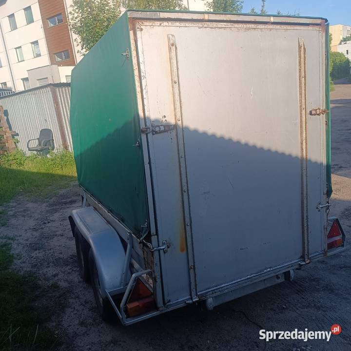 Przyczepa dwuosiowa z plandeką 25m Do samochodów osobowych