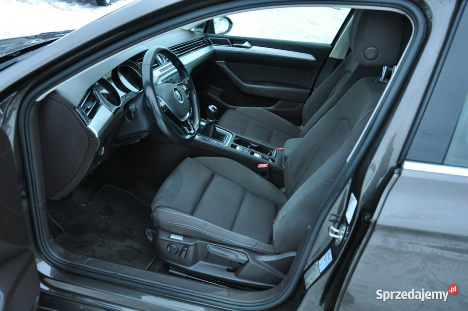 Volkswagen Passat 18TSI 180 Manual6G Comfortline sprzedam
