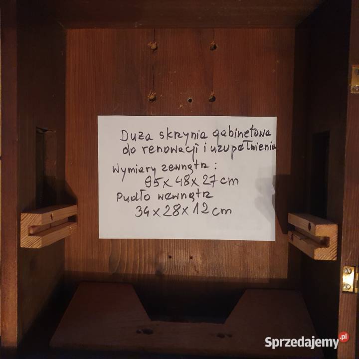 Wielka zdrowa skrzynia do renowacji i