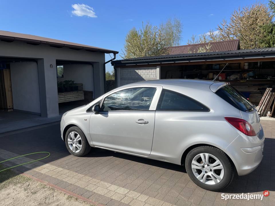 Opel Corsa D 2009r 13 200900km Dąbrowa Zielona sprzedam