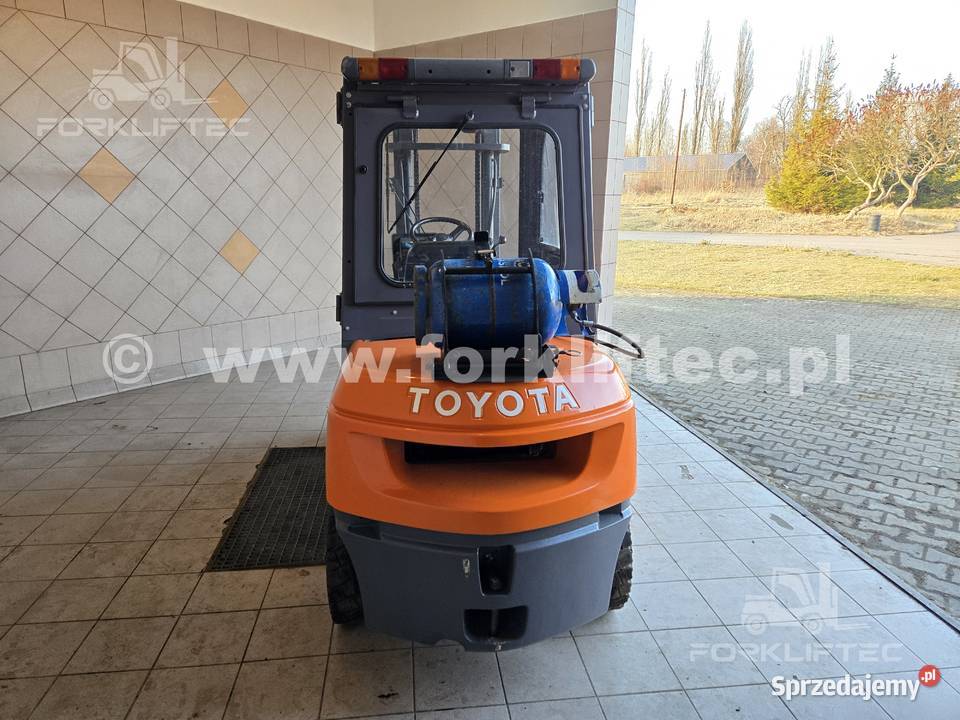 Wózek widłowy TOYOTA 7FGJF35 kabina 3500 TOYOTA sprzedam