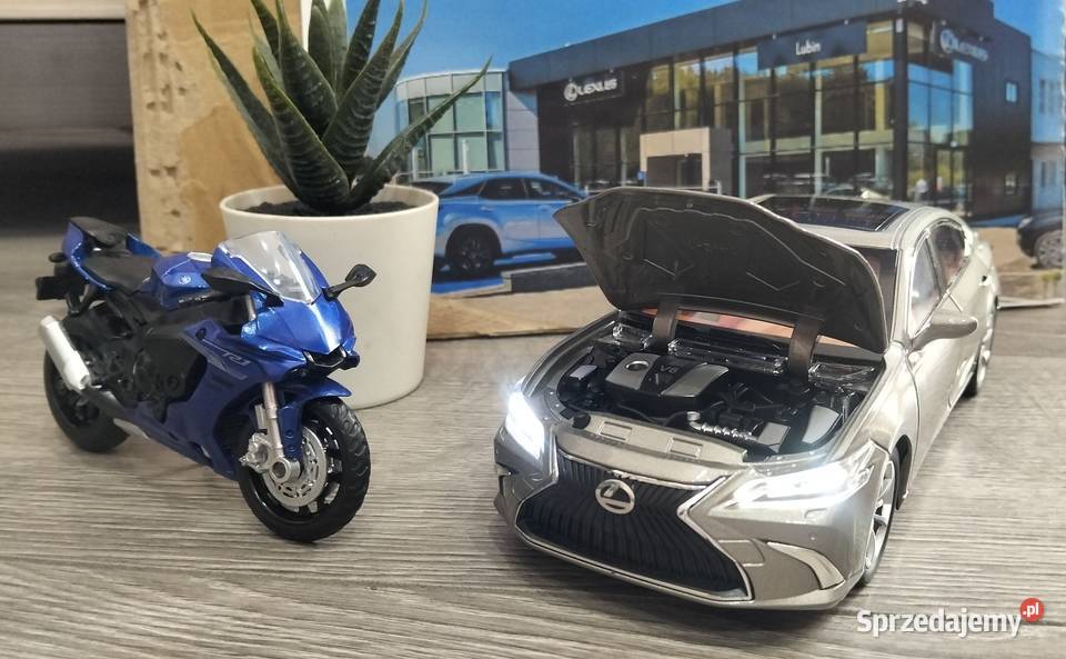 Sprzedam nowy model Lexus Es 300h w skali 1 24