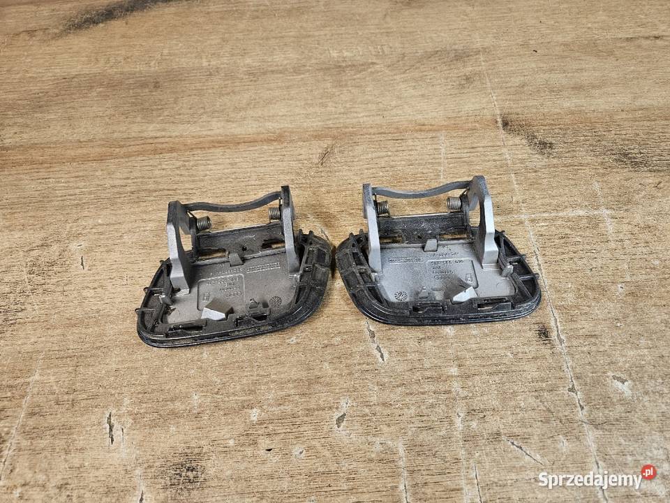 AUDI A4 B8 ZAŚLEPKA SPRYSKIWACZA PRAWA 8K0955276 Międzychód
