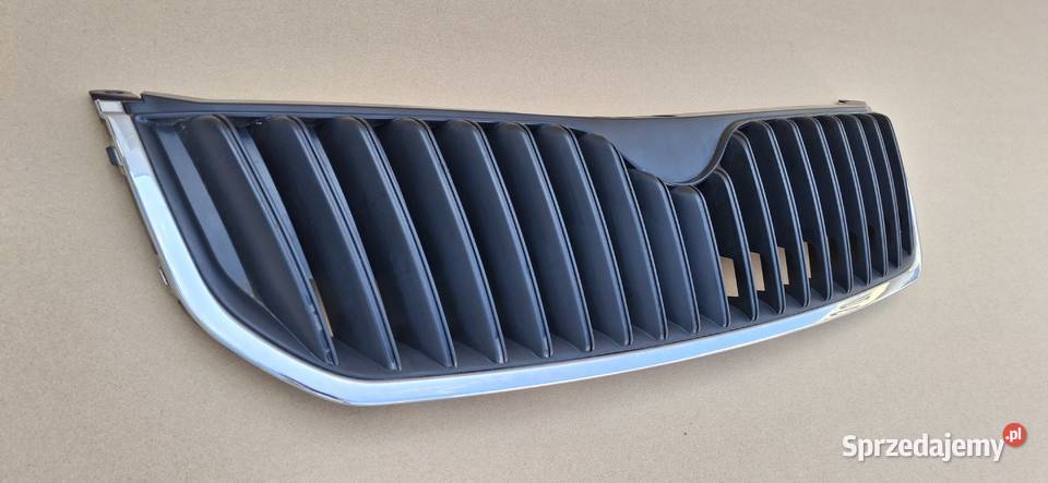 SKODA SUPERB II 2 GRILL ATRAPA CHŁODNICY CHROM osobowe Bieleń