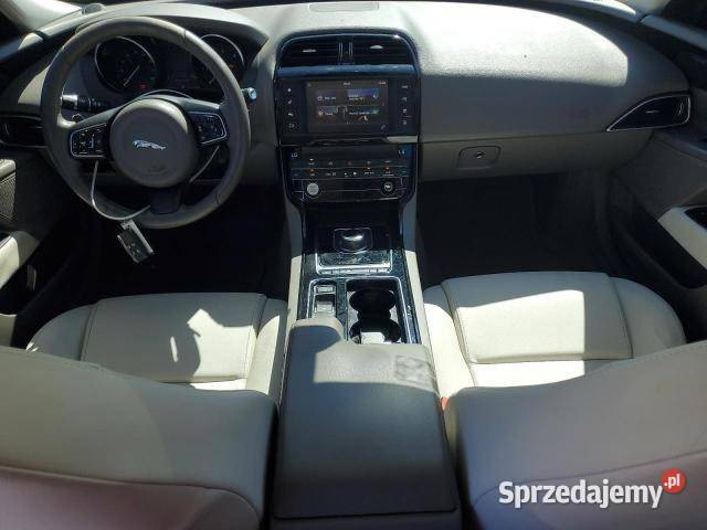 JAGUAR XE produkcji 2018 z USA 104000km XE Warszawa