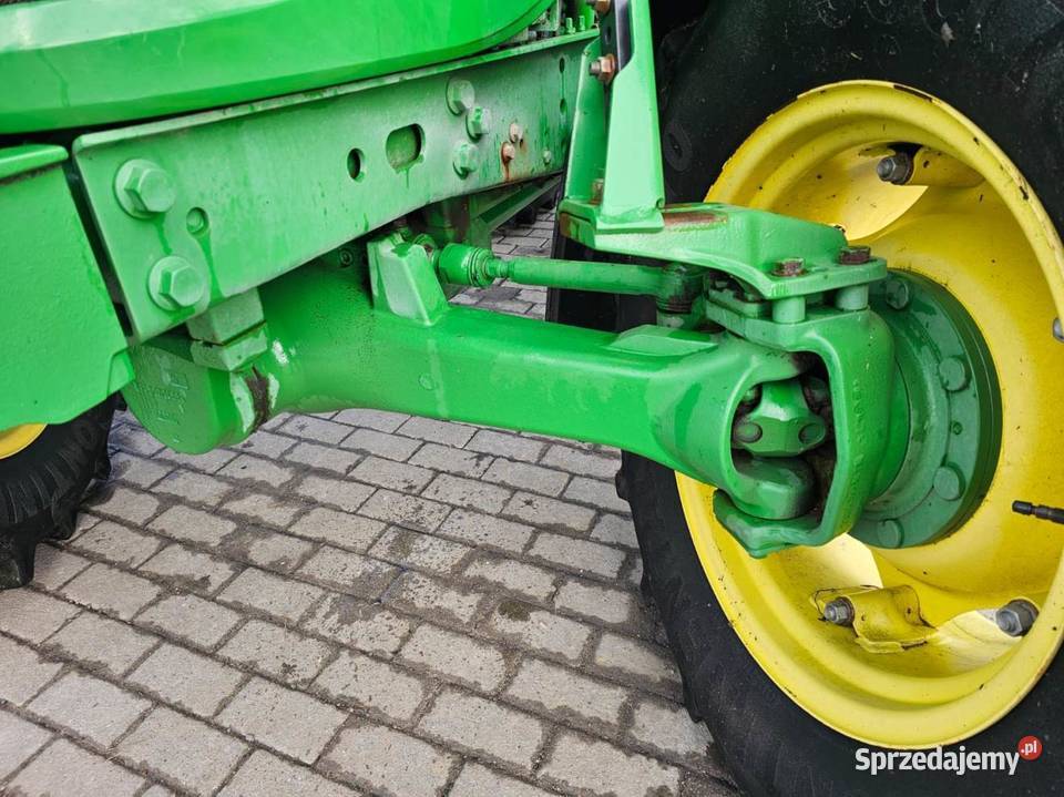 Ciągnik John Deere 5090M pomorskie Różyny