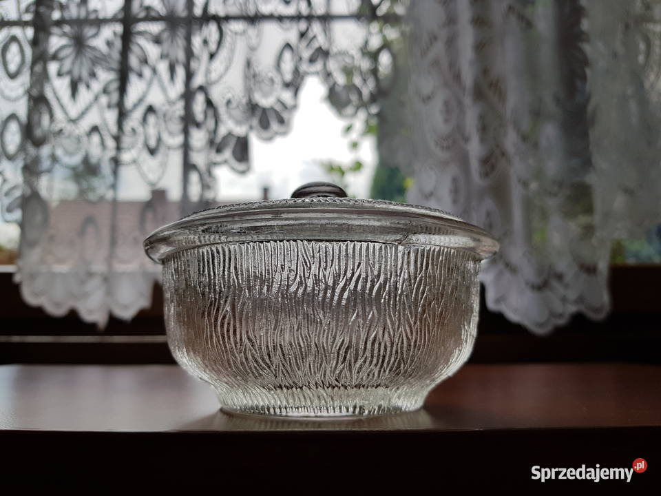 Cukiernica bomboniera FUTERKO Ząbkowice szkło śląskie