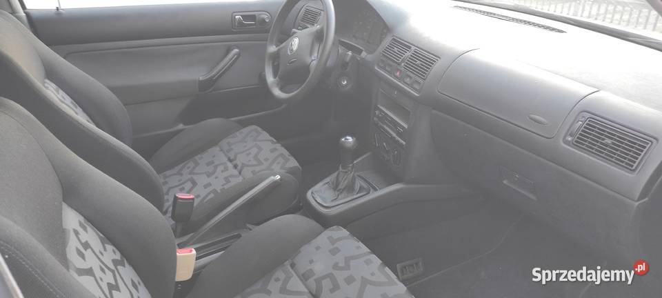 Volkswagen Golf IV 14 benzyna 1998r 3D Hatchback nieuszkodzony Mińsk Mazowiecki