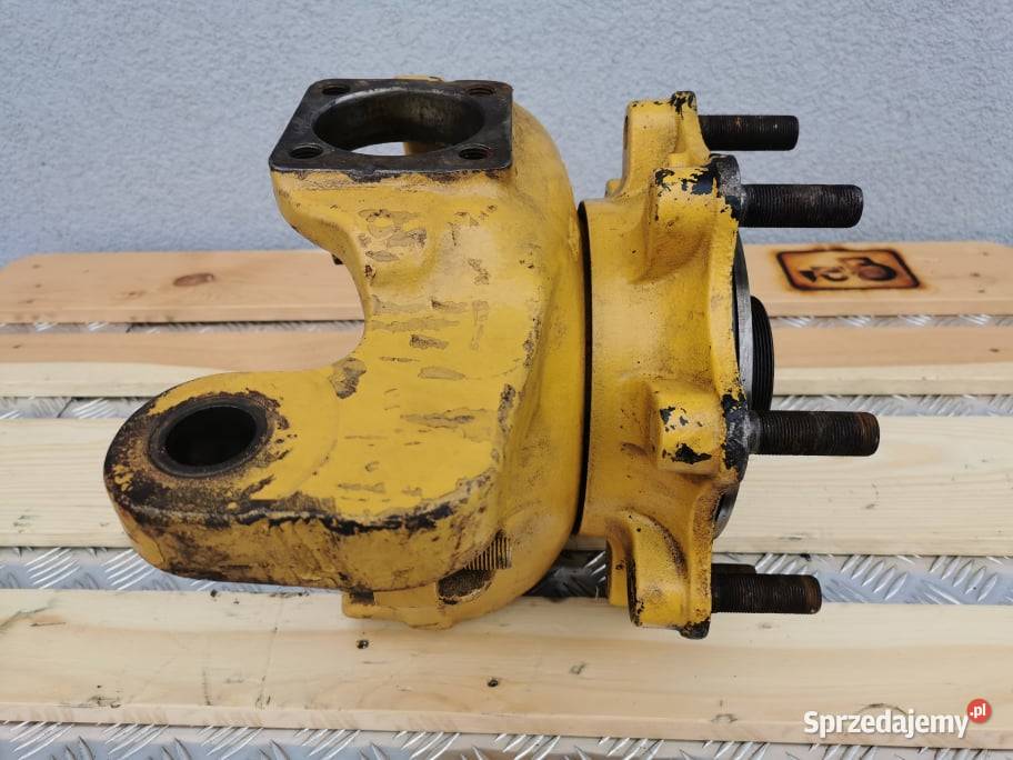 Zwrotnica lewy tył CAT TH Carraro wielkopolskie Wilkowo