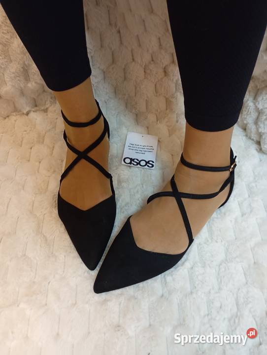 40 ASOS Design Czarne baleriny wieczorowe z