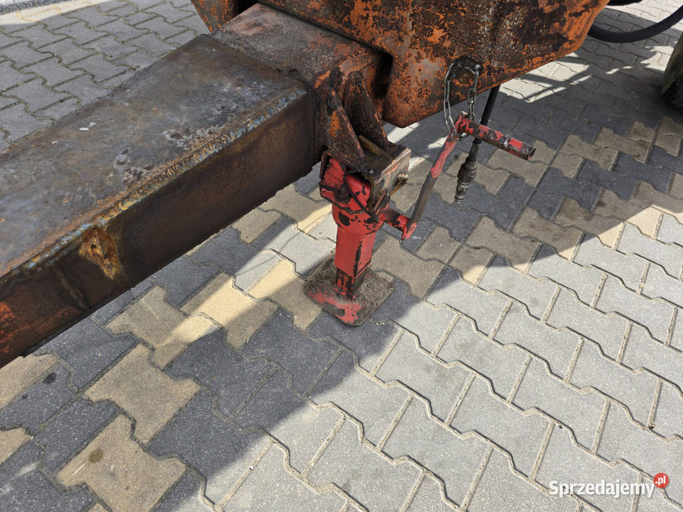 Rozsiewacz wapna AMOS AGMT 5 ton 6 m Baliki