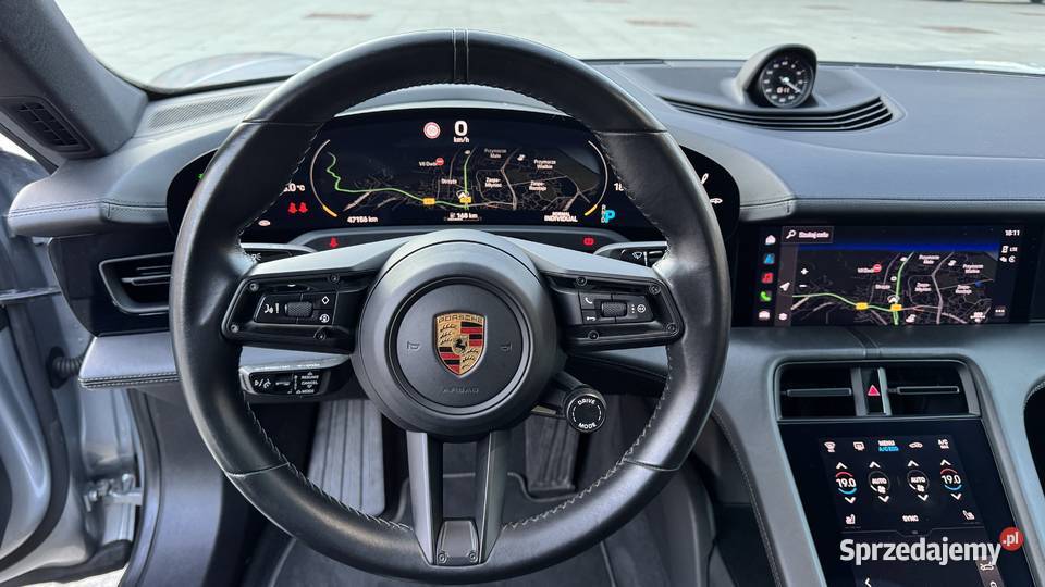 Porsche Taycan 4S Performance plus 571 klimatyzacja
