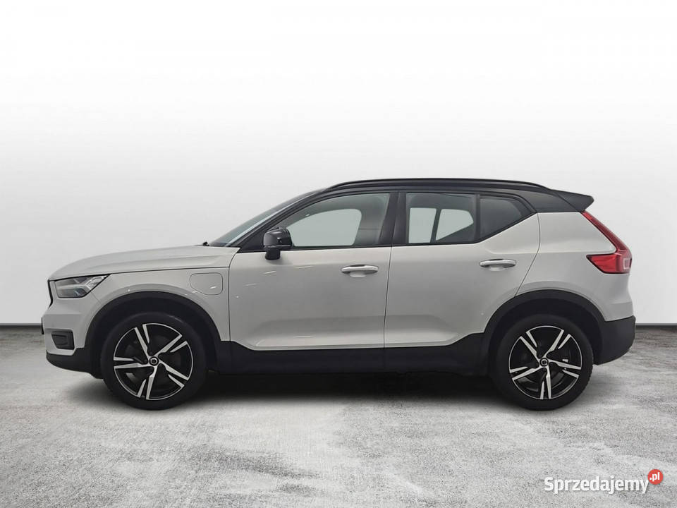 Volvo XC 40 T5 PlugIn Hybrid RDesign aut Salon Warszawa