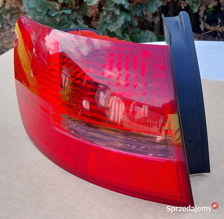 LAMPA LEWA TYŁ TYLNA AUDI A6 C6 KOMBI 89034302 Mielęcin sprzedam