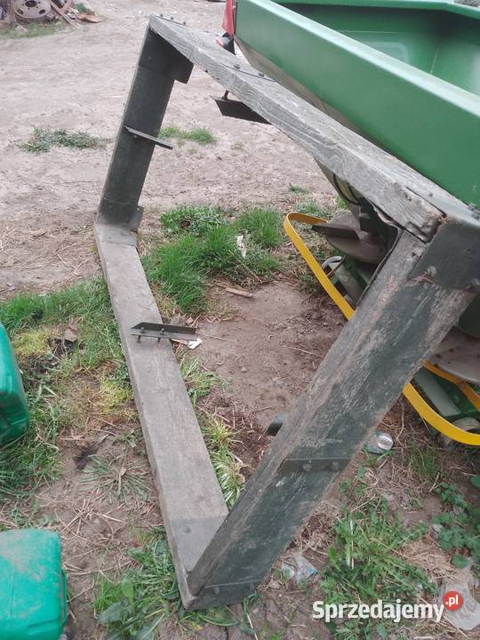 Rozsiewacz nawozów nieuszkodzony Kikół sprzedam