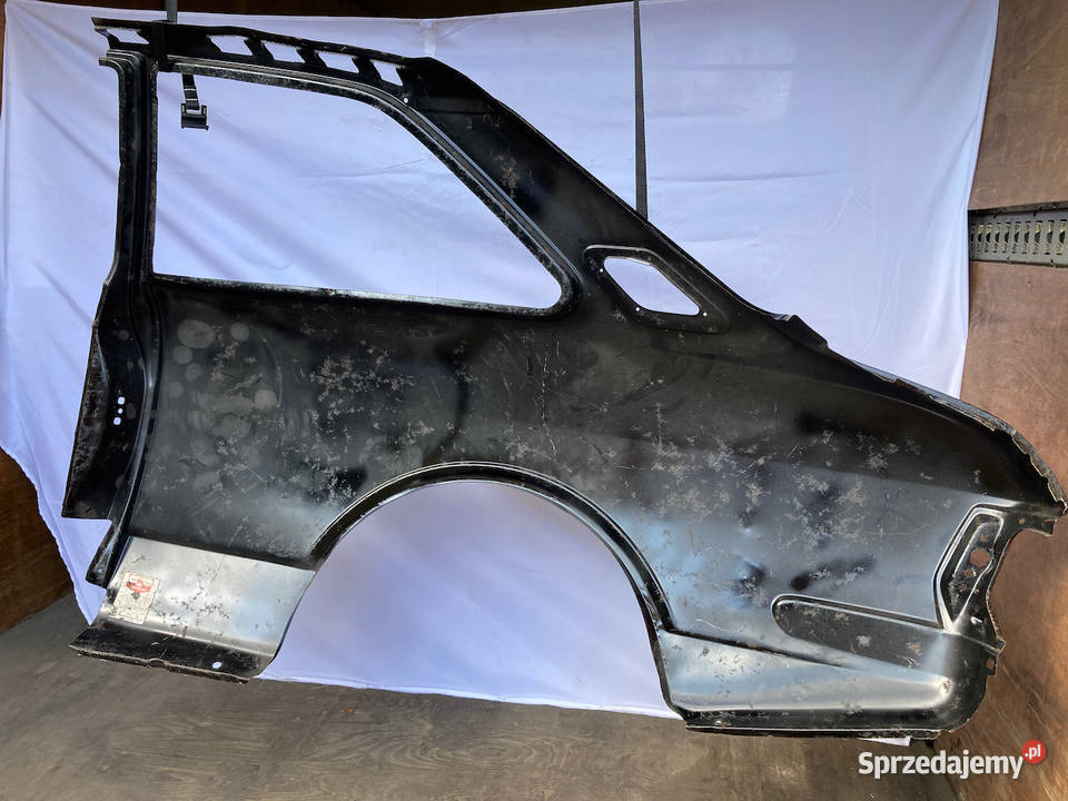 Toyota Corolla E20 błotnik tylny prawy Części Poznań