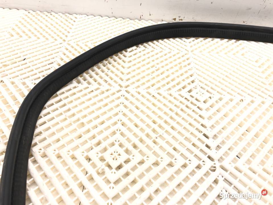 USZCZELKA KLAPY BAGAŻNIKA MERCEDES X204 SUV 0815 Uszczelki sprzedam