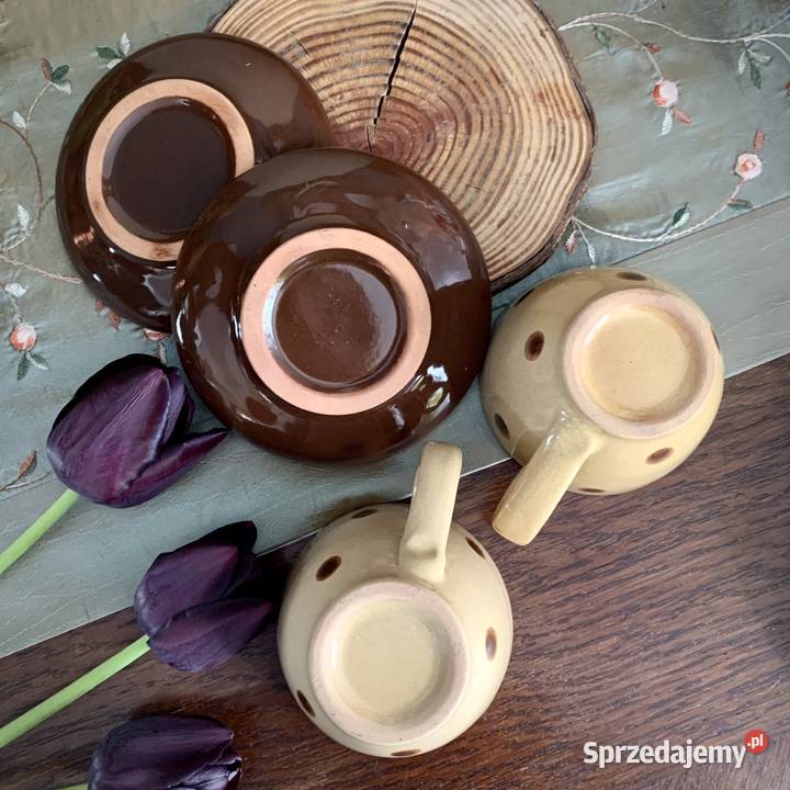 Dwie ceramiczne filiżanki w grochy Myszków