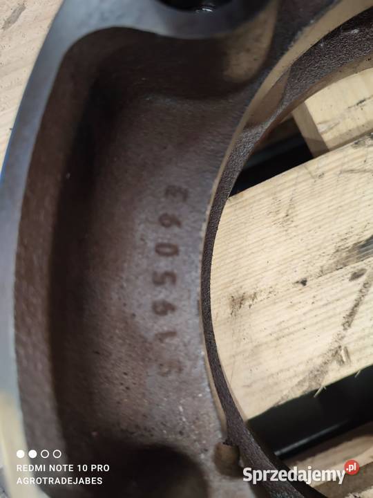 Hamulce Tarcz Tłok 5185968 5195093 Holland T7220