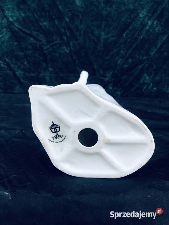 PORCELANOWA FIGURKA kobieta Stipo Rumunia Łowicz sprzedam