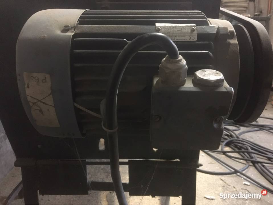 Silnik 2 biegowy 7101440 06525 KW Książ Wielkopolski sprzedam
