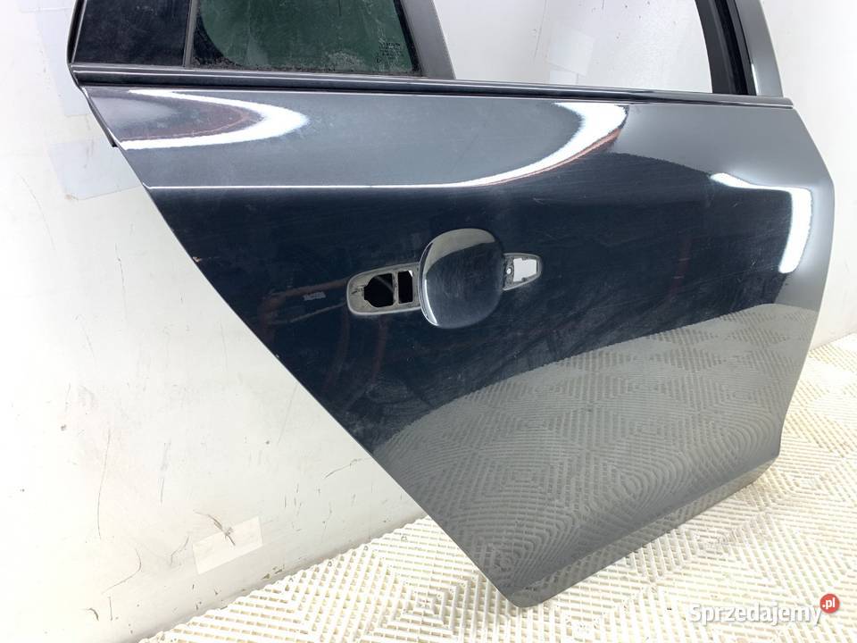 DRZWI PRAWY TYŁ VOLVO V60 I Kombi 1018 Savile osobowe