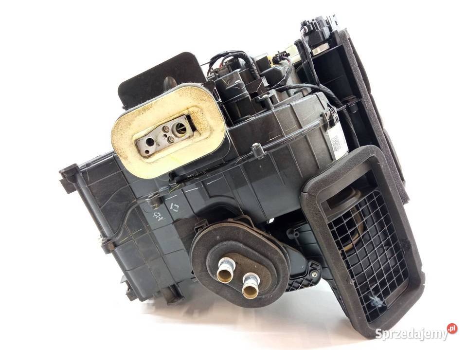 NAGRZEWNICA 272704883R Renault Clio V 2019