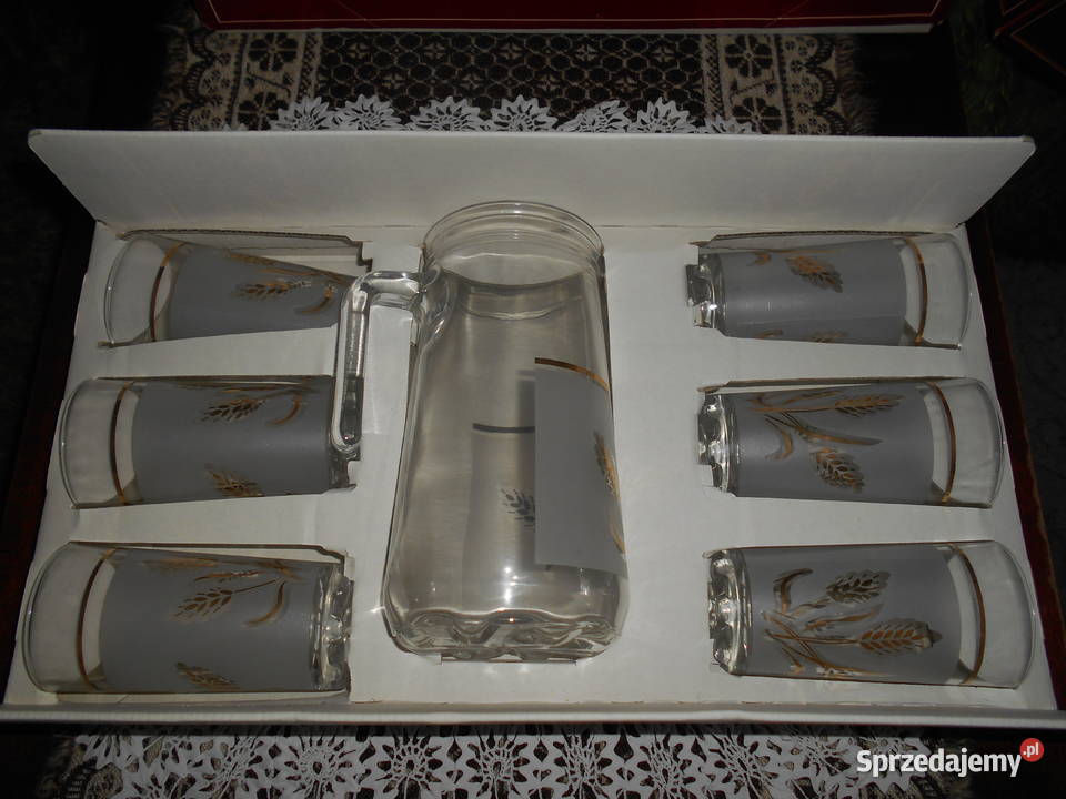 Zestaw 6 szklanek i dzbanek Sosnowiec