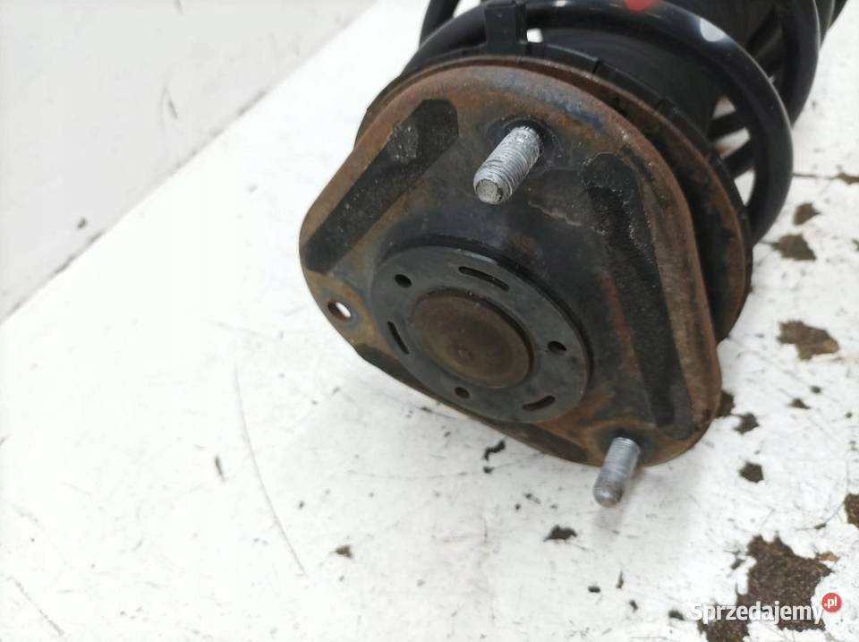 AMORTYZATOR LEWY PRZÓD 16 B E16 E17 E18 Amortyzatory świętokrzyskie sprzedam