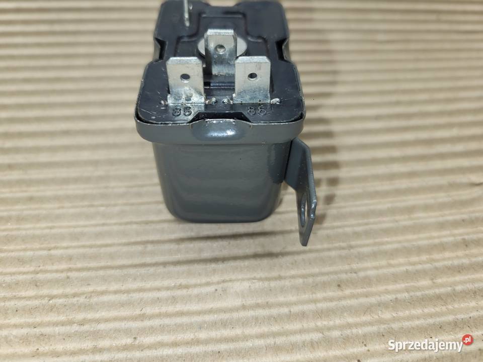 Fiat 125 p FSO Żuk Nysa Nowy przekaźnik świateł Układ elektryczny silnika Piaseczno