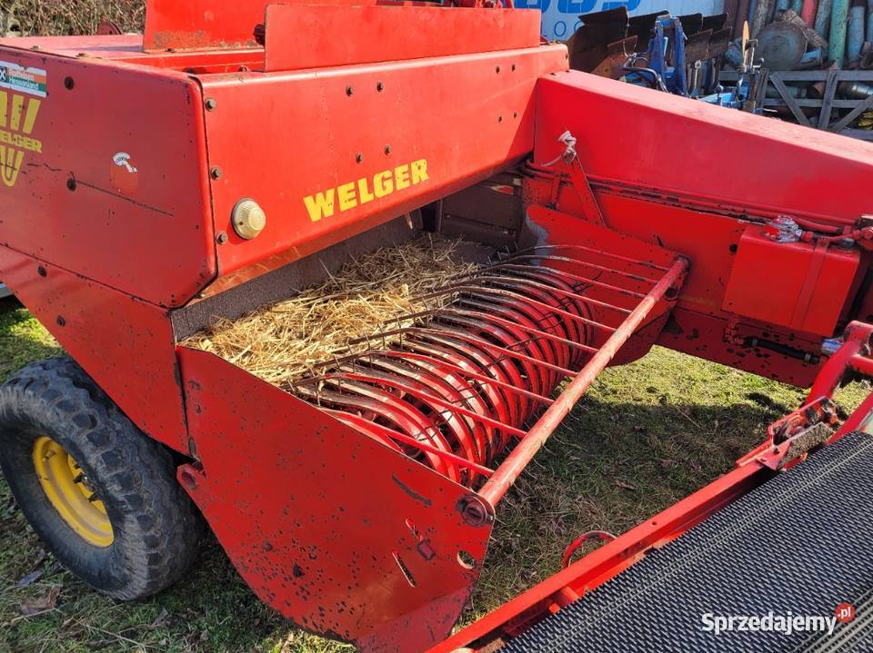 Prasa kostkująca WELGER AP 52 Przyrów