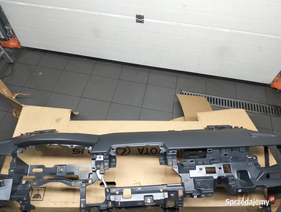 Deska corolla e21 Motoryzacja