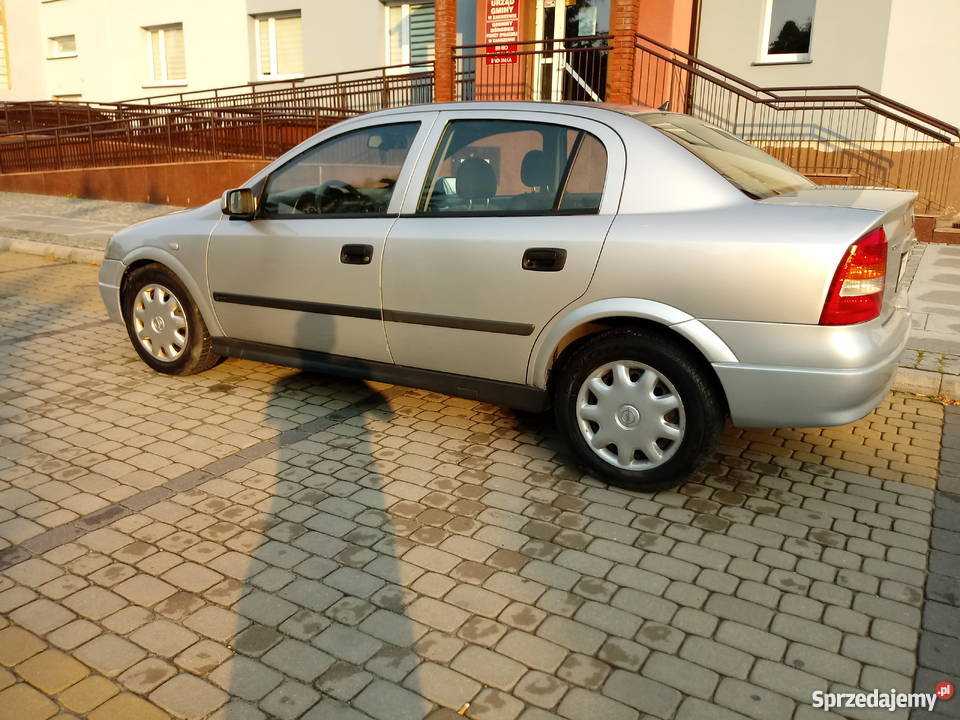 Opel Astra G 2001 r 20 d 5D Sedan