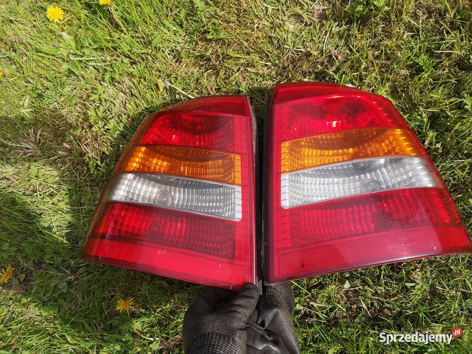 Astra G lampy tył hatchback lewa prawa
