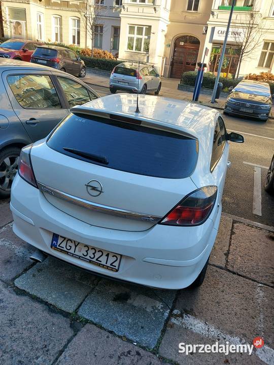 Opel Astra H GTC 2010 Grudzień 115KM Szczecin