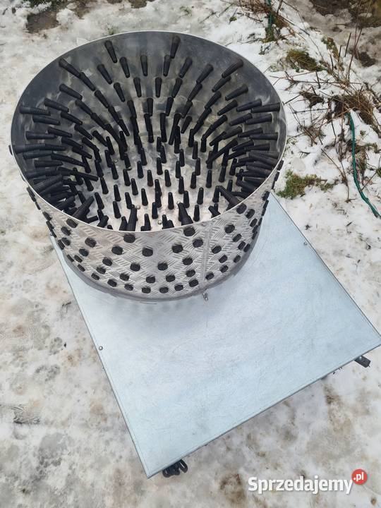 Duża skubarka do drobiu 70 380V Pacierzów