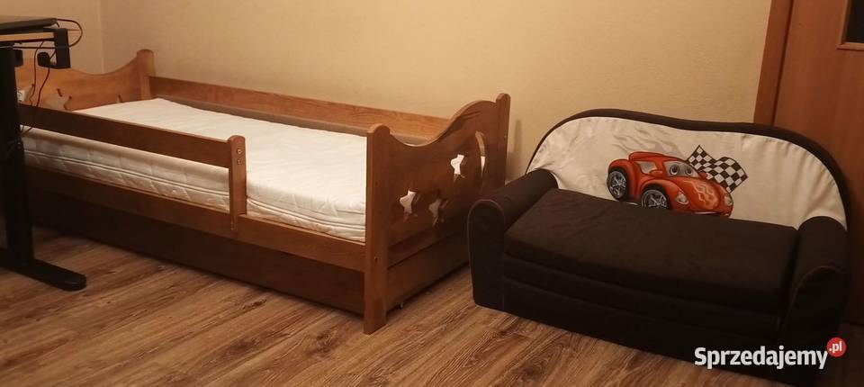 łóżko lite drewno ze stelażem i materacem kanapa Piekoszów