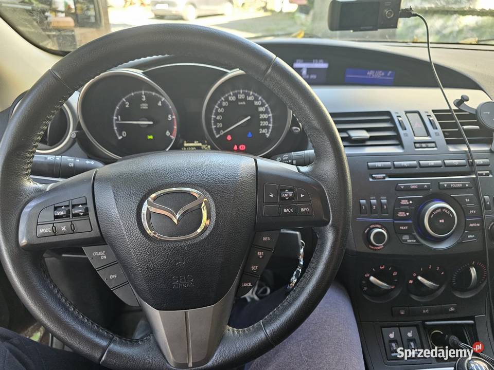 Mazda 3 16 HDI 2011 uszkodzony