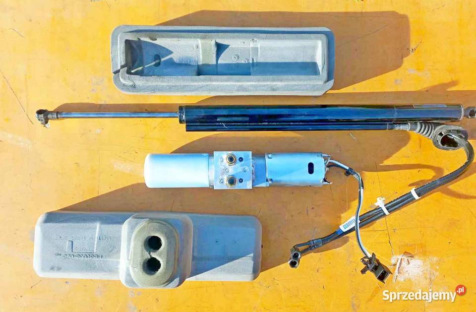 OPEL INSIGNIA A KOMBI POMPA KLAPY BAGAŻNIKA mazowieckie Radom