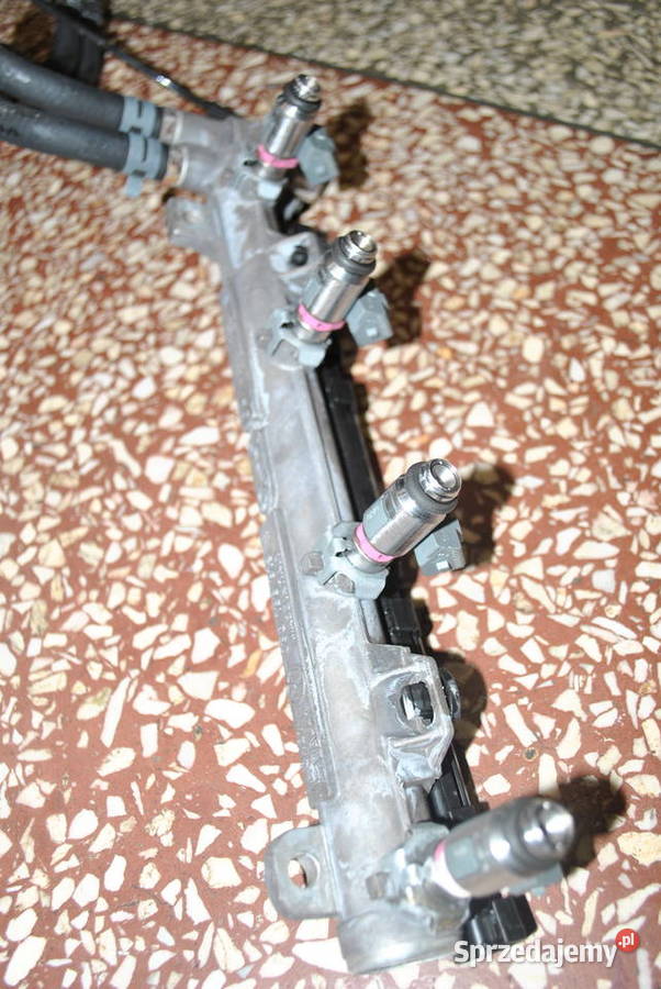 Listwa wtryskowa GOLF 4 SKODA FABIA 1 14 SEAT Poręba