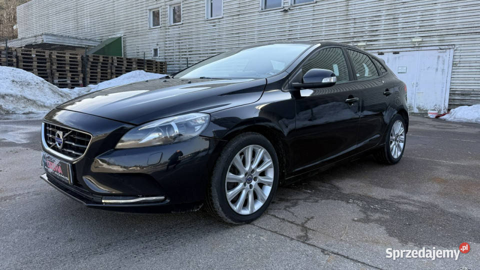Volvo V40 20d3 150 automat ledy bi xenon Navi V40 Gdańsk