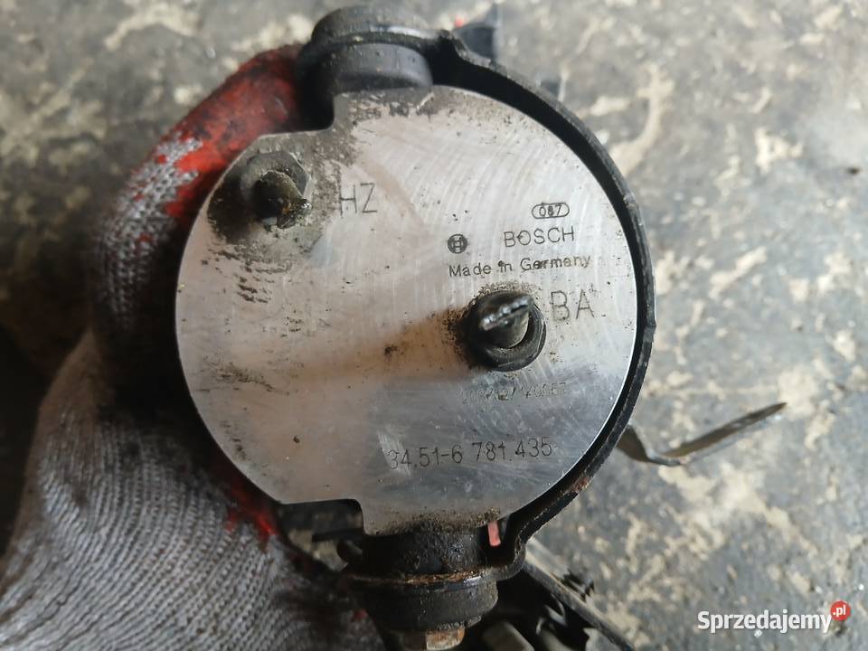 Pompa doładowująca DSC BMW 34516781435 Rok produkcji 2001 Radłów